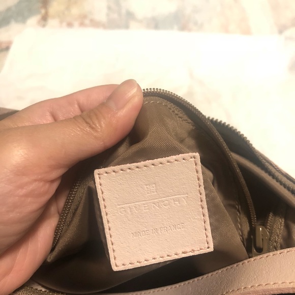 Authentic givenchy bag - Picture 3 of 16